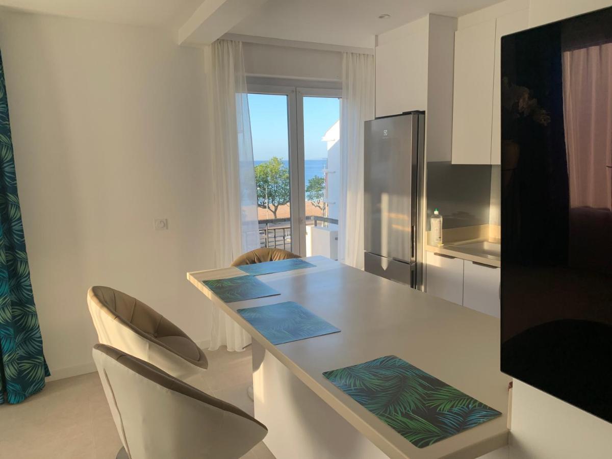 Ferienwohnung Douceurs Des Iles Fréjus Exterior foto